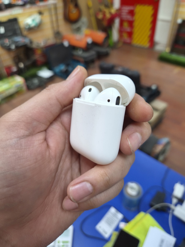 Наушники Apple Airpods 2