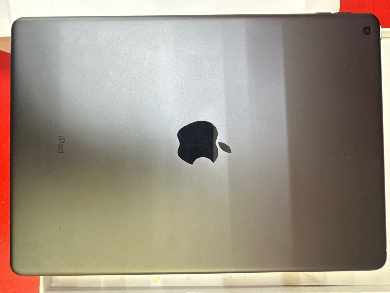 Планшет Apple iPad (8-го поколения) (2020)