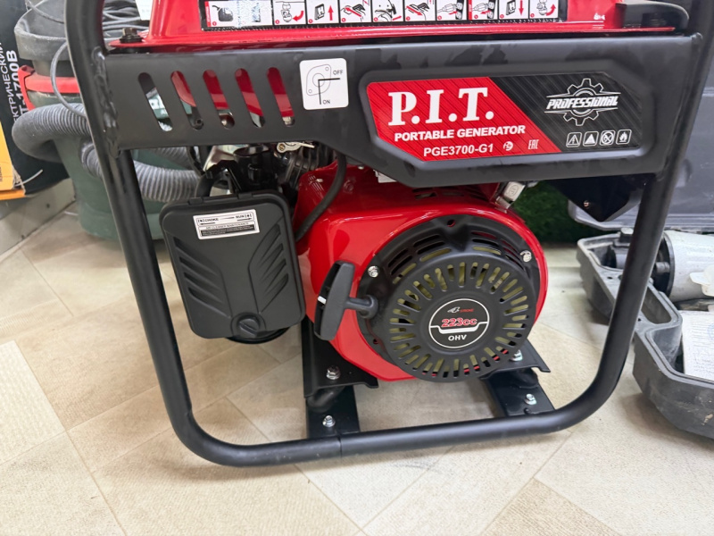 Бензогенератор P.I.T. PGE 3700-G1
