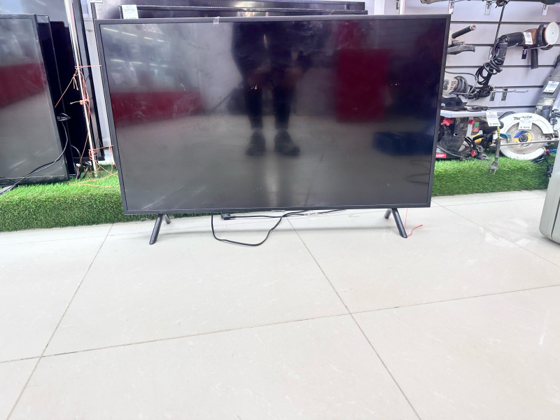 Телевизор Samsung UE43RU7120U