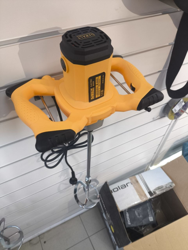 Строительный миксер Dewalt 2600w