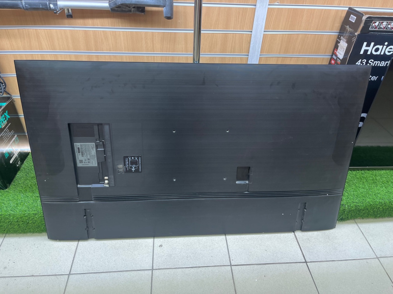 Телевизор Samsung QE55Q60A