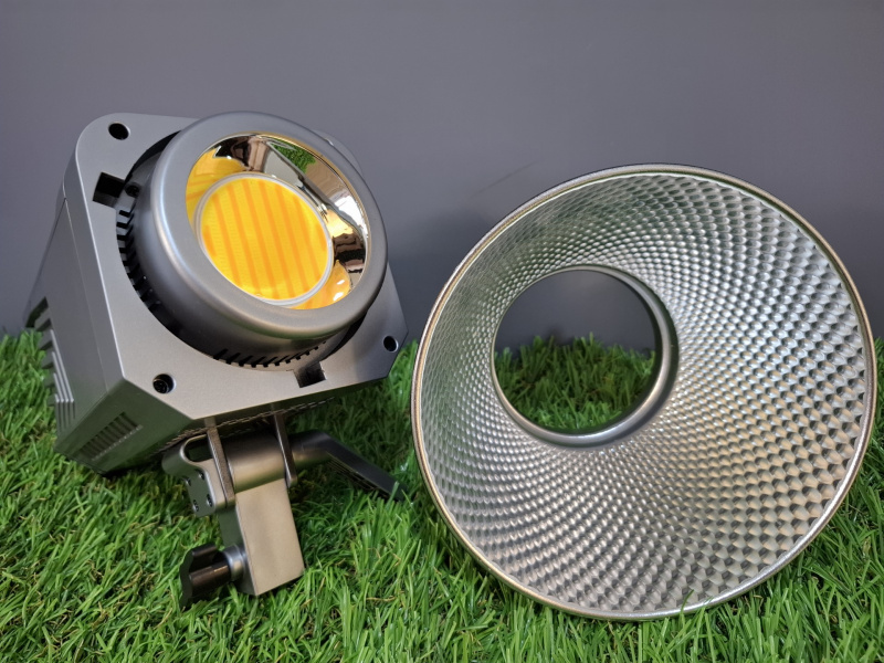 Осветитель светодиодный Raylab RL-100LED