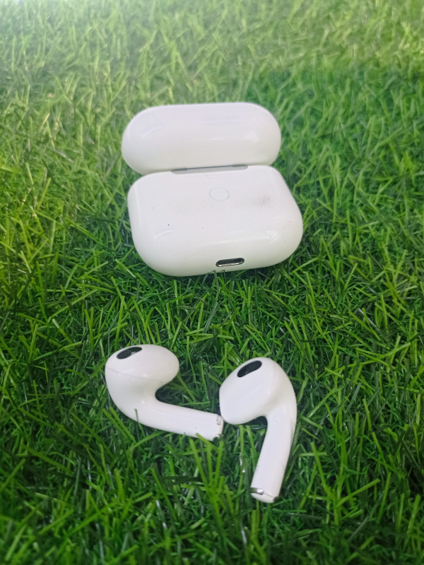 наушники Apple А2566